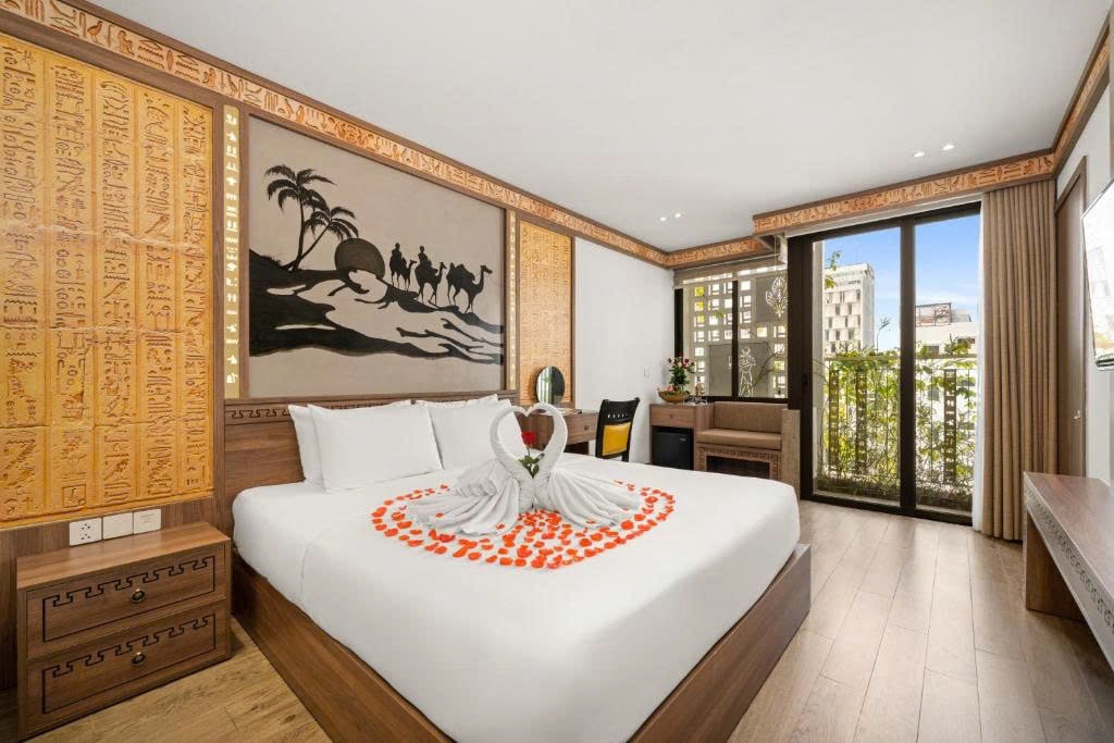 z6698480083058_e8e1e619d4bc81c0fe0f59512f1b056d-min