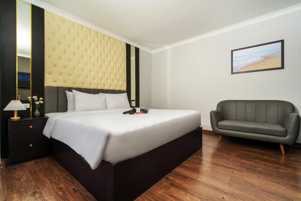 z6858367839330_27421dd010b9292003424a59231a7cf4-min