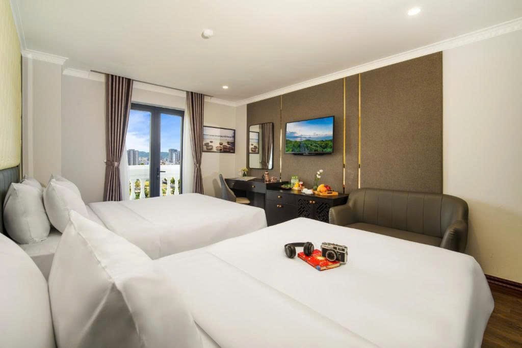 z6858367855734_78c02561b9dd2850616f9003e33eb5fe-min