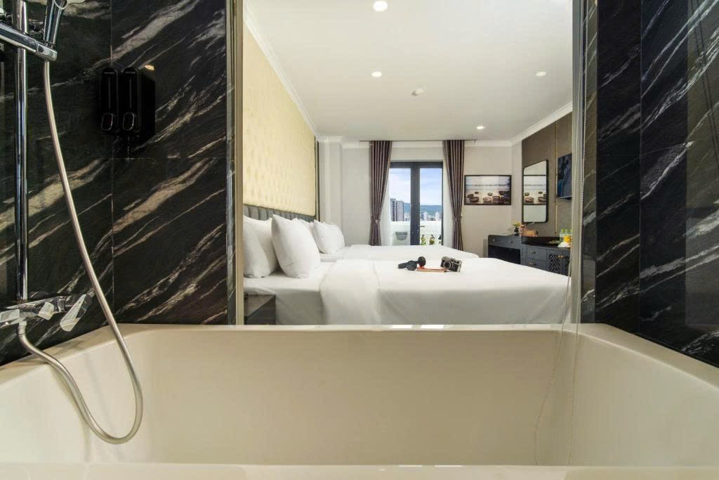 z6858368065232_5847efe0de5695ee04343506511ddc55-min