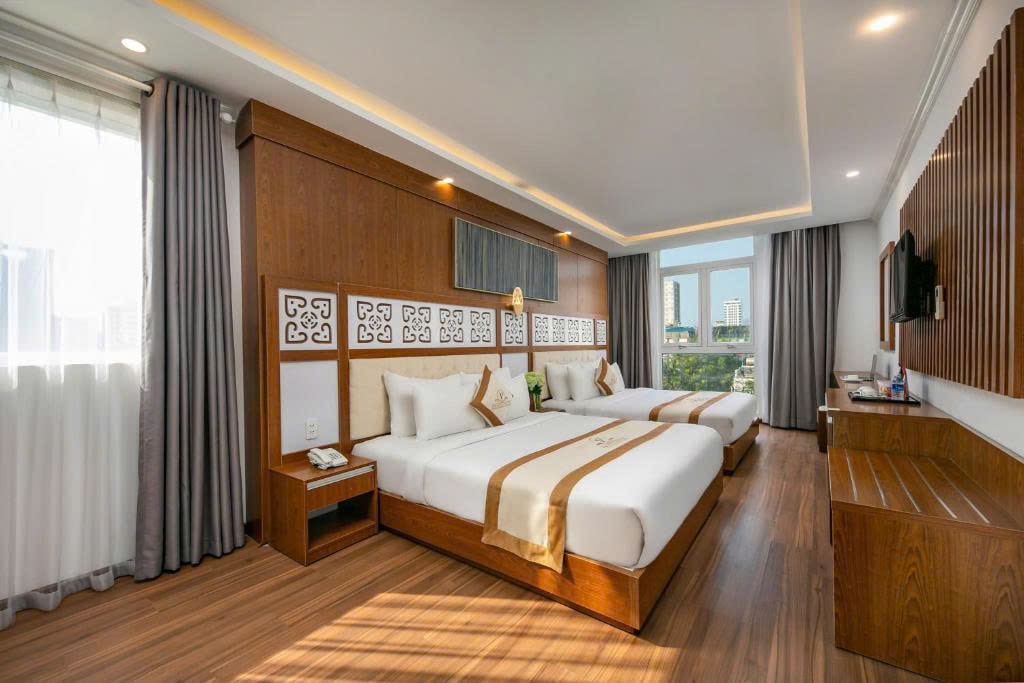 z6894896689615_00558505e882ee75fb1378b1bd9490d9-min