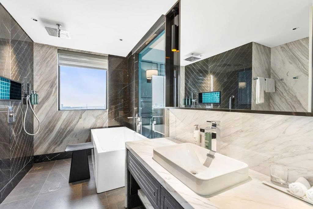 z6894902202842_70ecedc0fca720d3160d7dbd9ebd19c5-min