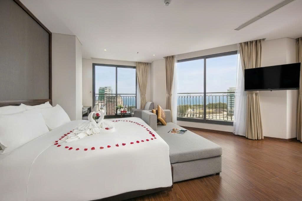 z6905252797740_ff9224481be448b353cdcaba17f0f172-min