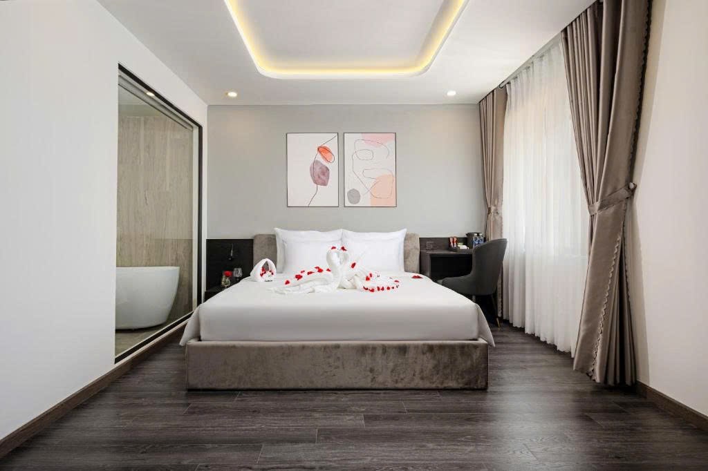 z6918088909826_3943189d9bbb13efd264365f7b596d80-min