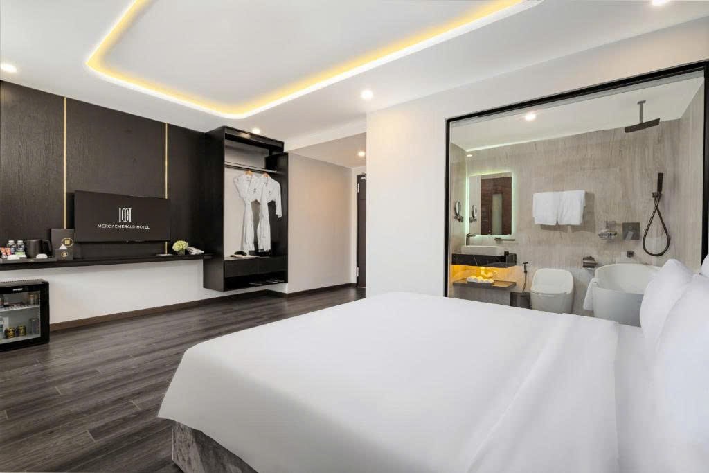 z6918089033906_e0ef3afcddc256da51f89172385a67f4-min