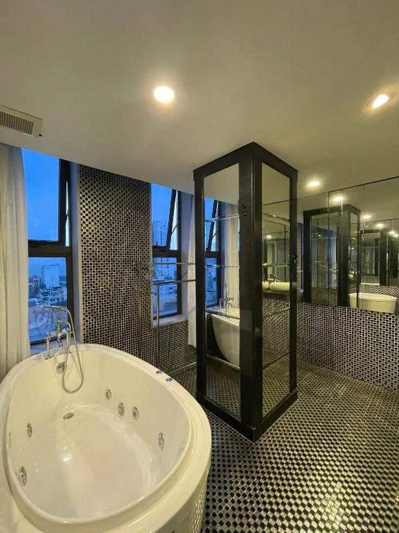 z6921519125355_c1ac03b685c76491412265e5d40bd662-min