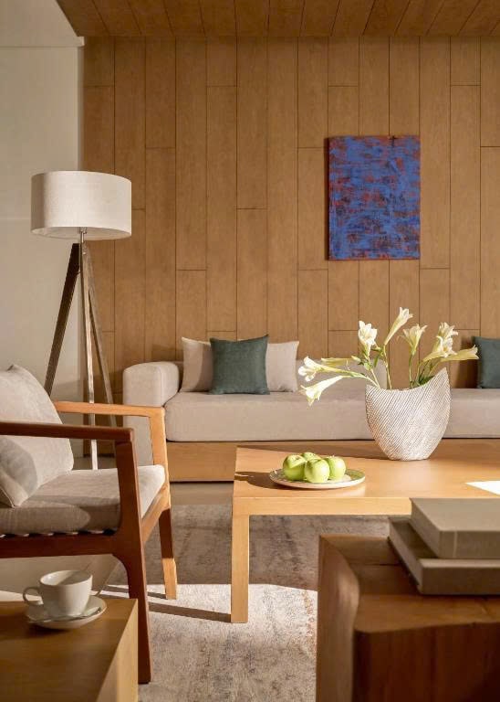 z6928770961516_711d931e27af3ec6d7de6dcad81f00d0-min