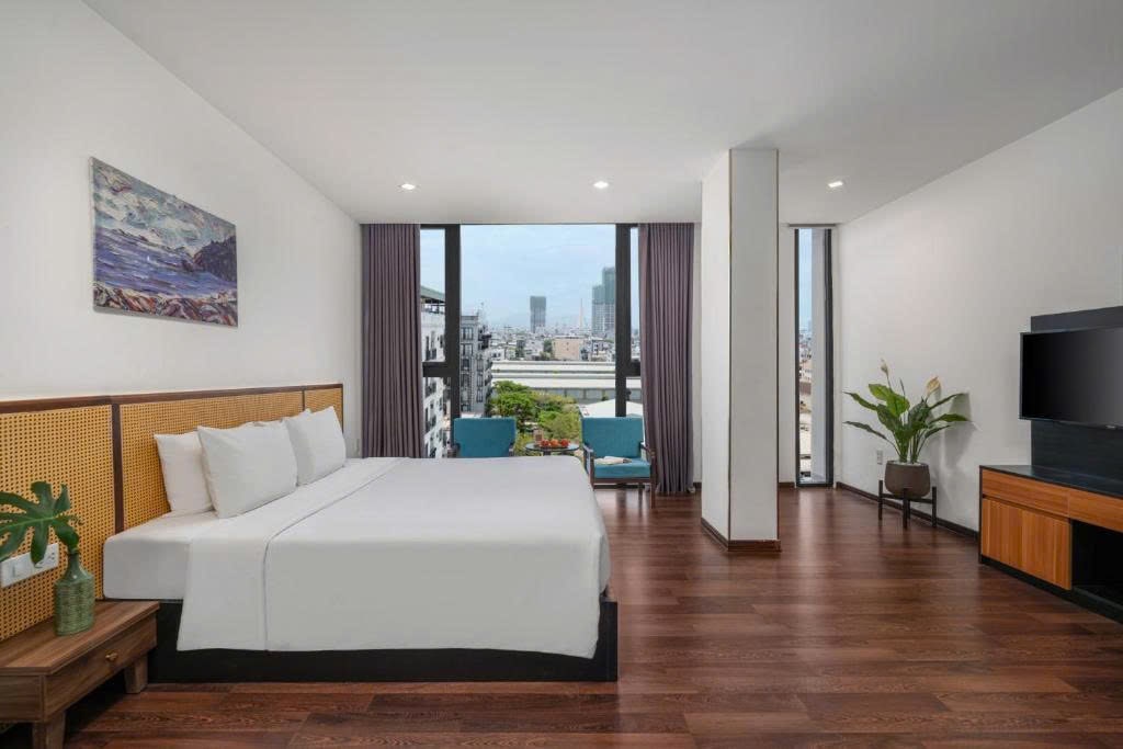 z6978824640235_cff1fcc229f248f644fe911698d11425-min