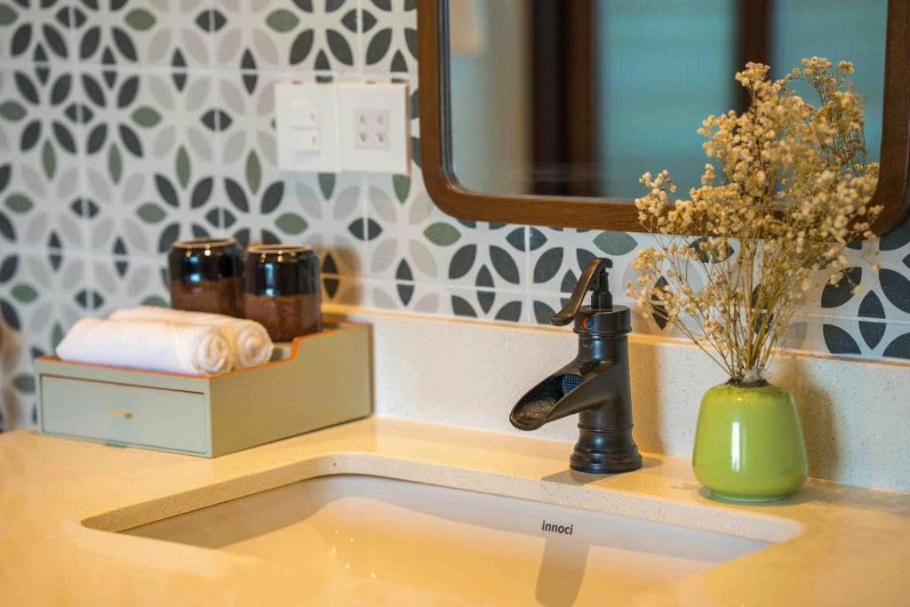 z6992289544955_c143250b2e1ce0dcb54cc302bdf0d2ee-min