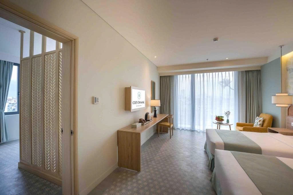 z6992289910347_9de2adf92dc345b52f0d2c5cc8052df3-min