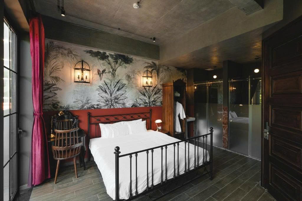 z6992293068746_f8c2a35b9be37c676ff4d98e0653a1fc-min