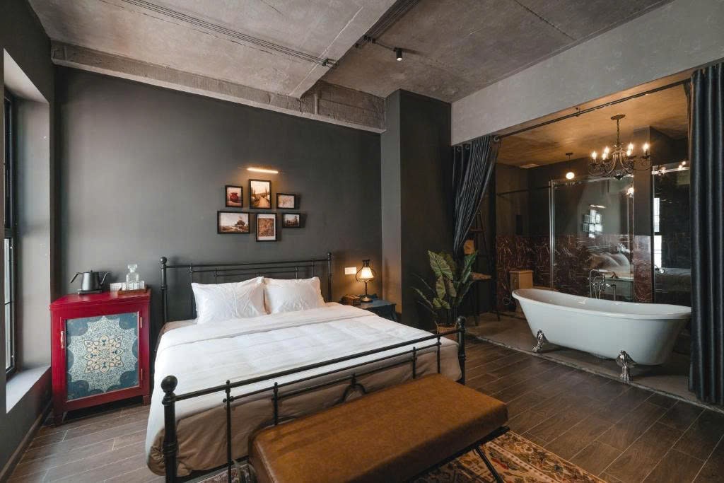 z6992293367339_b008aeb5b1d9230f9572e7440ed2b4c1-min