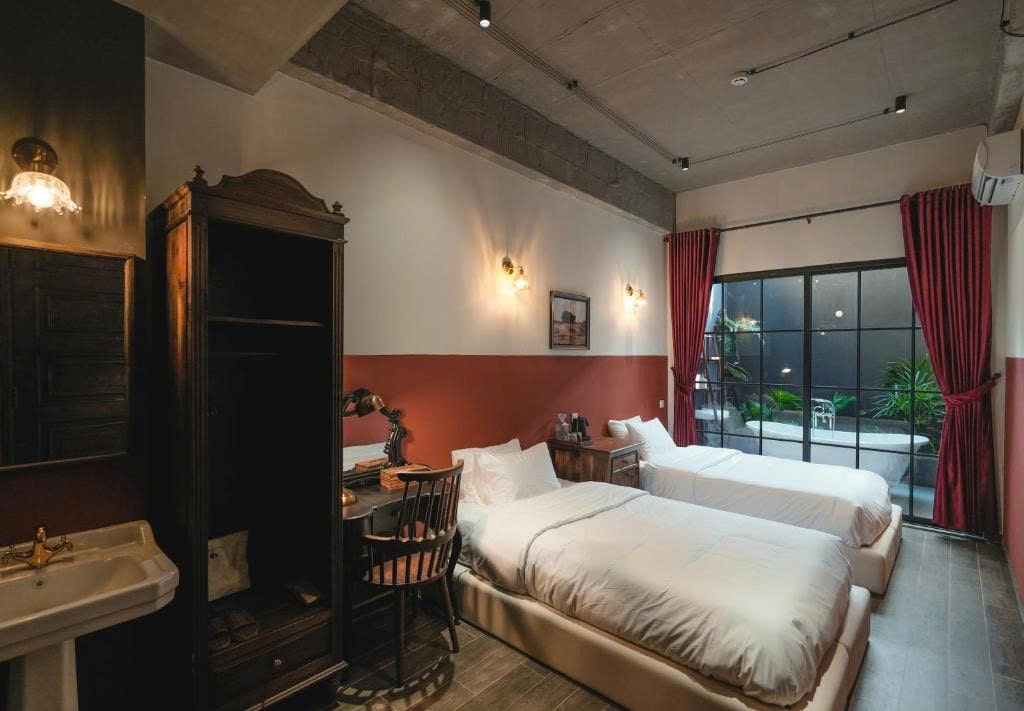 z6992293788982_0479fd58d2ee4d4819ea45b16cc65d22-min