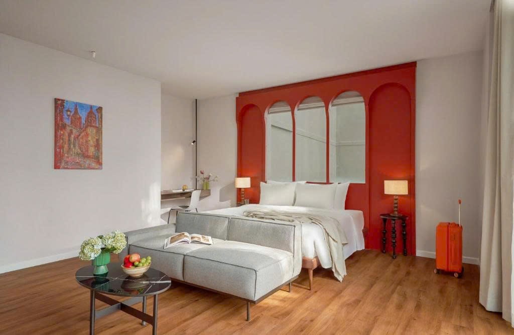 z7013021264305_4953c8089826e710a6ddbf453af39721-min