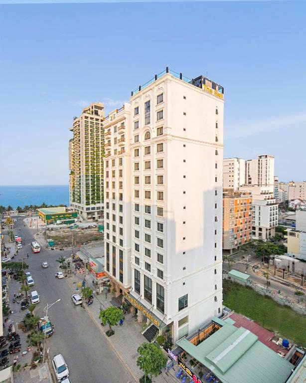 z7013025477349_7f304bfae2d76e53aa345d50737d3e35-min