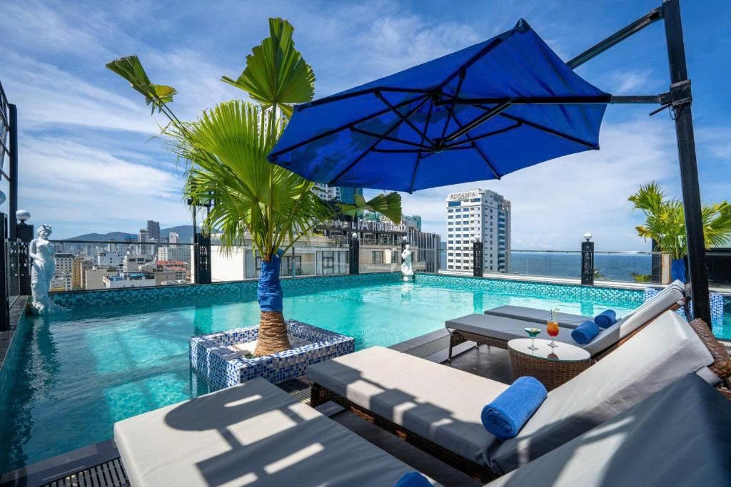 z7013025682433_f8d1c2cc5ca7bfec42def750f1bc14af-min