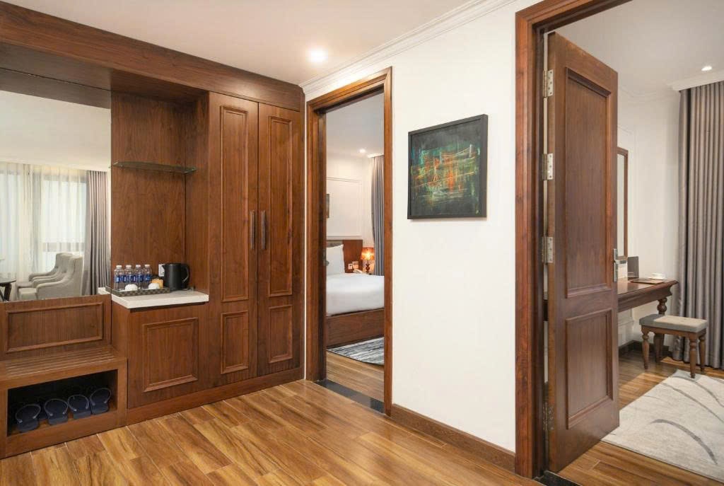 z7013026494425_020b5c651c75e142b68df3d886d4e8d6-min