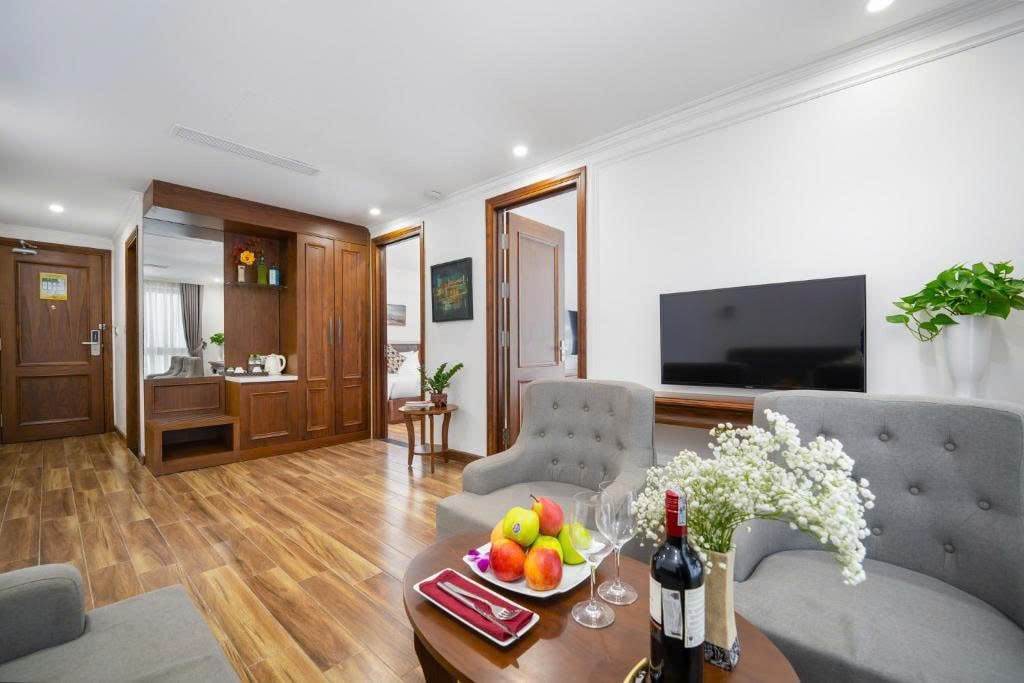 z7013026635837_96f341e150db13e32681469b96a812bf-min