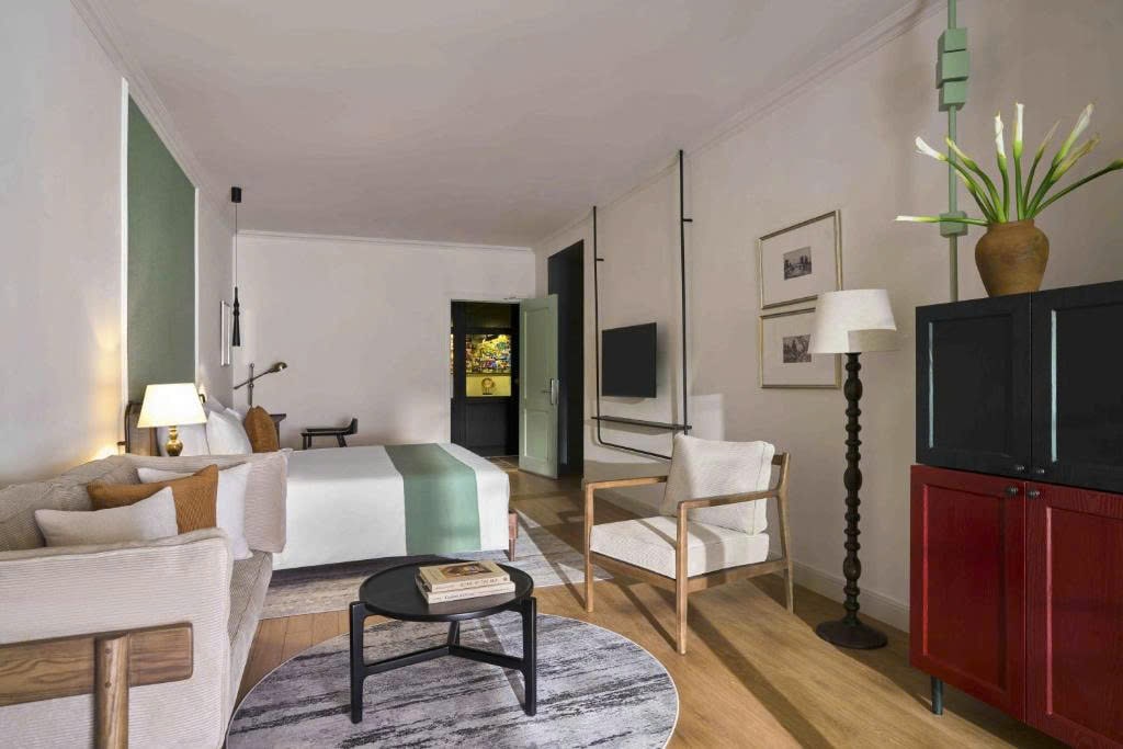 z7020204814215_bb1592c233b894882bbab7b73dd2eae3-min