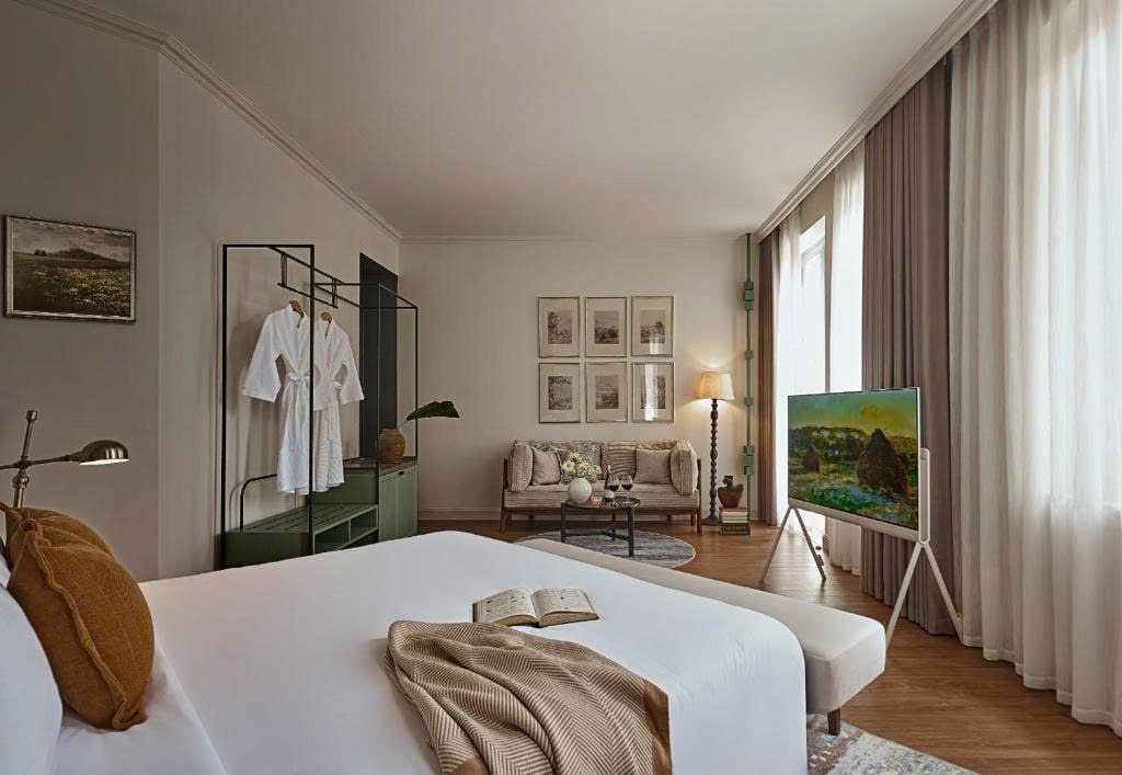 z7020204870205_b27f1a02a1bec3e44385280b94dbdcd8-min