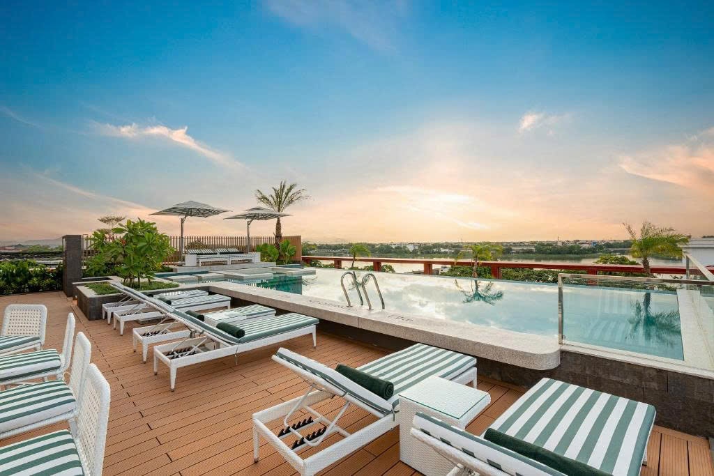 z7044226954910_acba60be2065c8ac436212ac4ef9809a-min