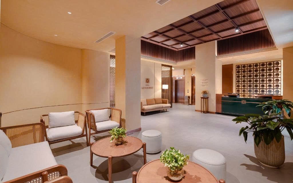 z7044227051759_ed736fecefdc680f6f38520291b574c3-min