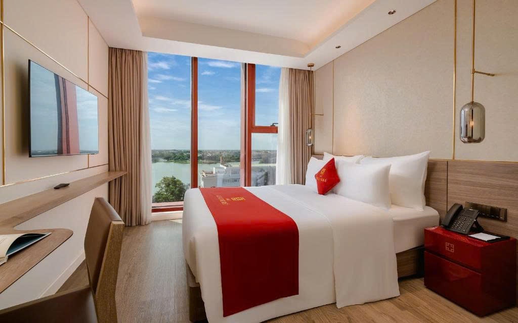 z7044227679605_ee941145cef307d0f6bd865783504c31-min