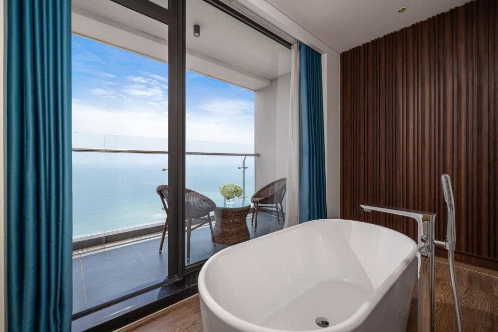 z7062074428376_063befa660d69a2be66a61504bcca220-min