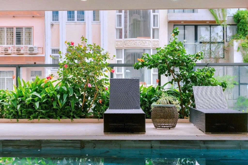 z7089492203347_2487852b026fc1712a6a58e4bfbc595b-min