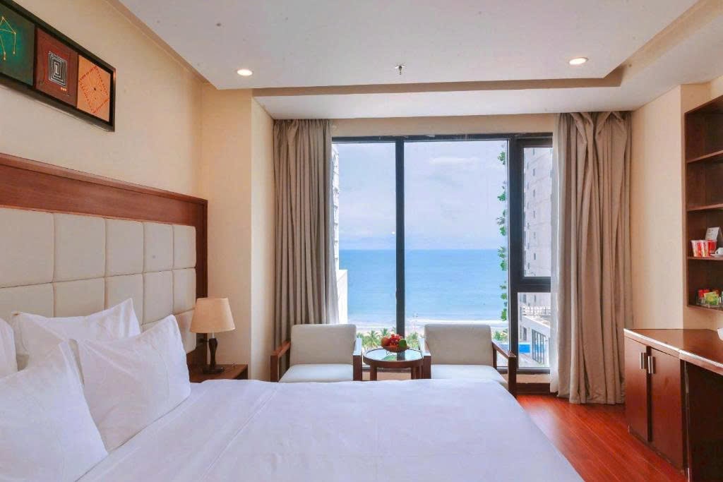 z7089492291438_af1775b1dc66cc6f9e9b1087c0c14e89-min