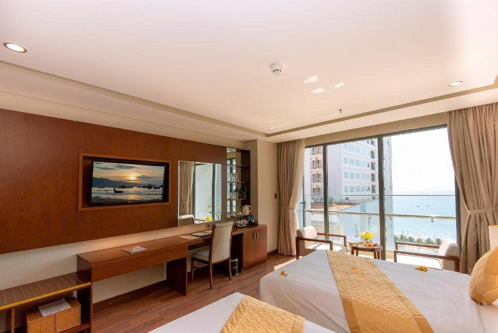 z7089492667032_6bb93b57b105142985988d9870cbbb97-min