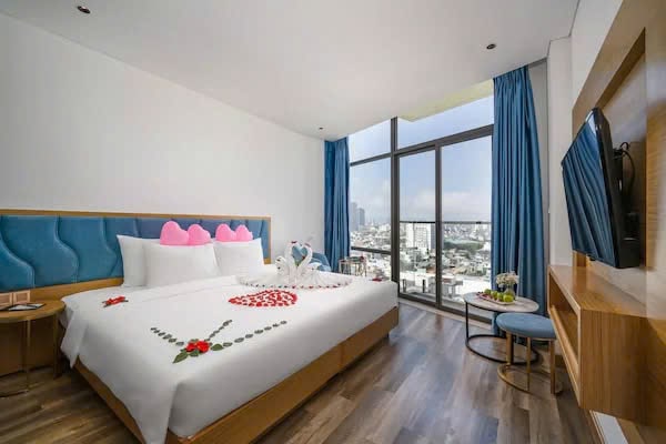 z7093419748613_64969f971576f04a24757931cd4e39db-min