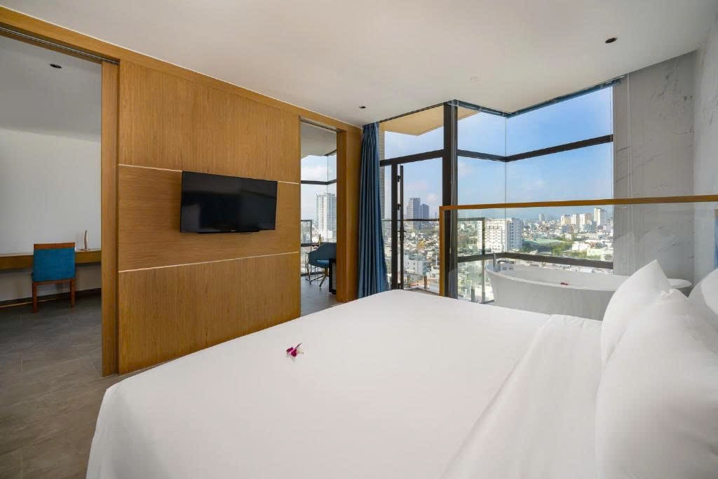 z7093419986826_e33b9cabccfc19a74db0eab695b794b1-min