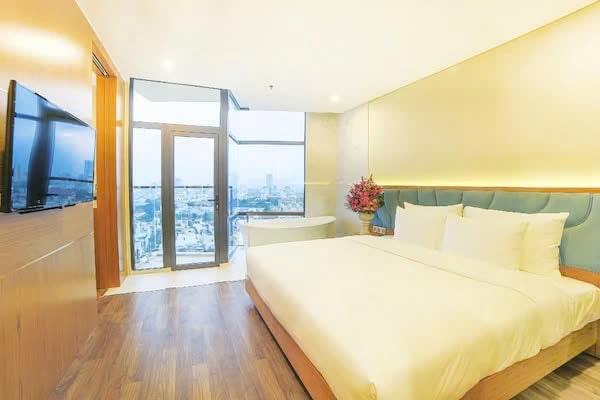 z7093420230753_1e6e622ab3188c440c33db6774a7bdb1-min