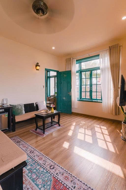 z7135192593604_10a85c6f69dad0da7c763c1d490480f4-min