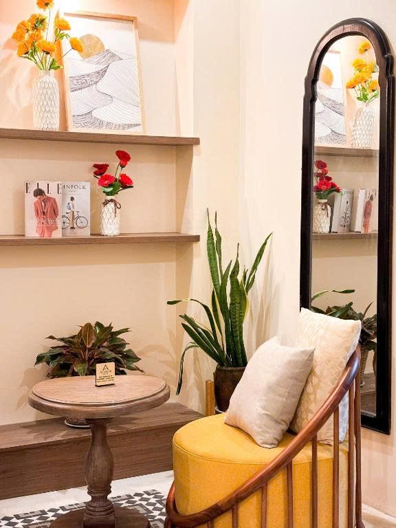 z7135192593618_ee1ada2626040dde9ae6dd8574c6b698-min