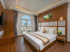 Prague Da Nang Beach Hotel