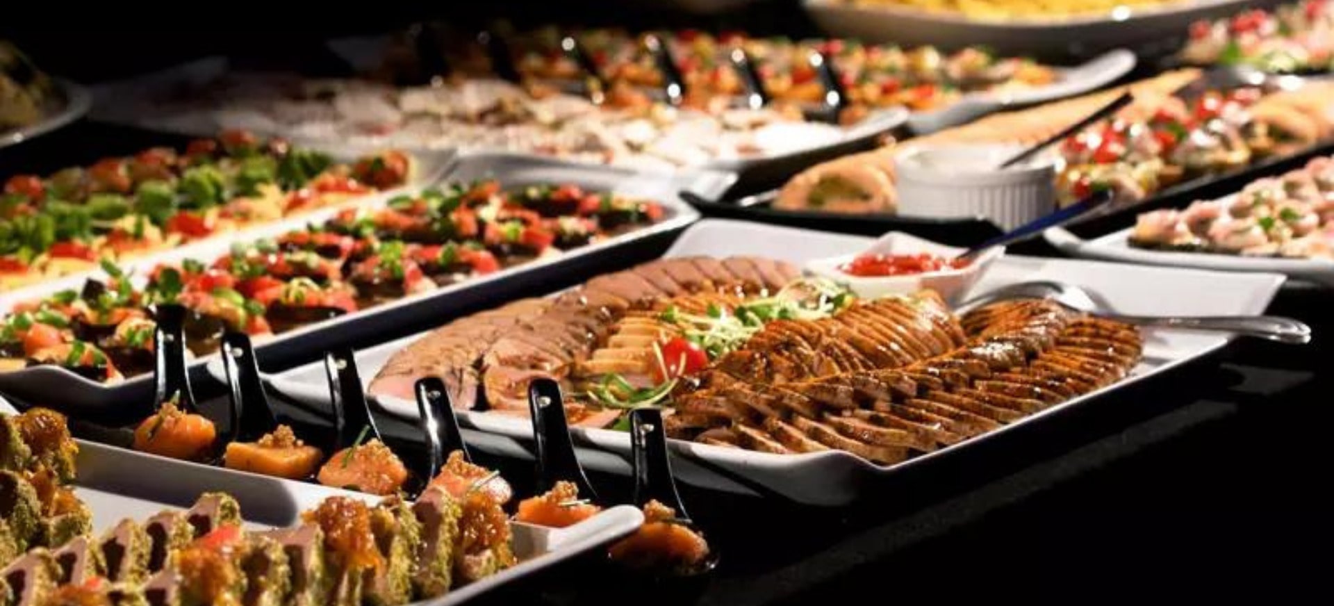 buffet-vinwonders-nam-hoi-an-banner-min