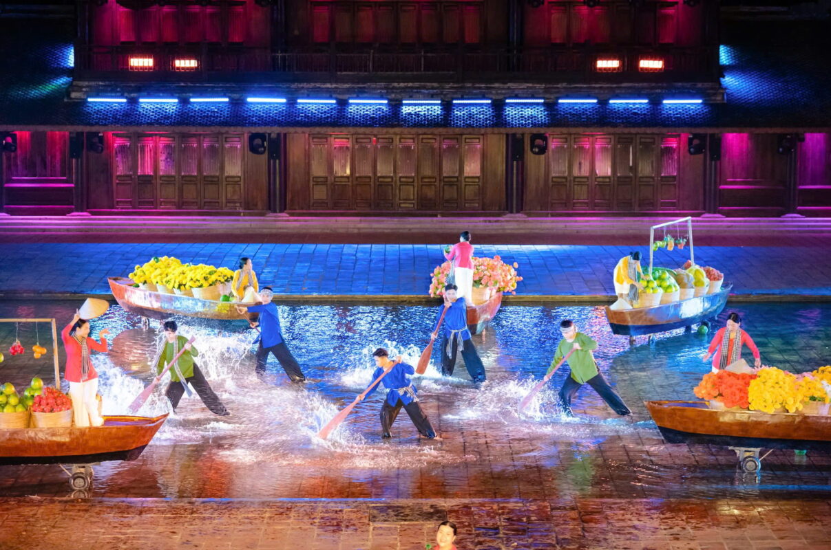 Chương Trình Tinh Hoa Việt Nam - Show Diễn Thực Cảnh Đặc Sắc Không Nên Bỏ Lỡ Khi Đến Phú Quốc