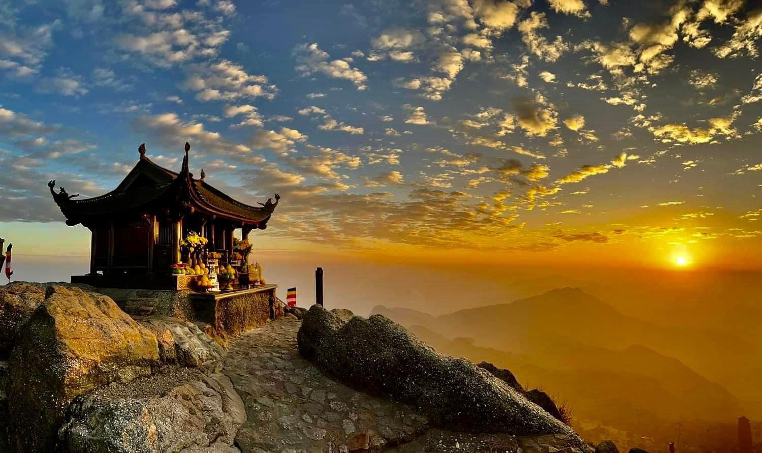 Top 10 Núi Đẹp Nhất Việt Nam Nhất Định Phải Đến Một Lần Trong Đời