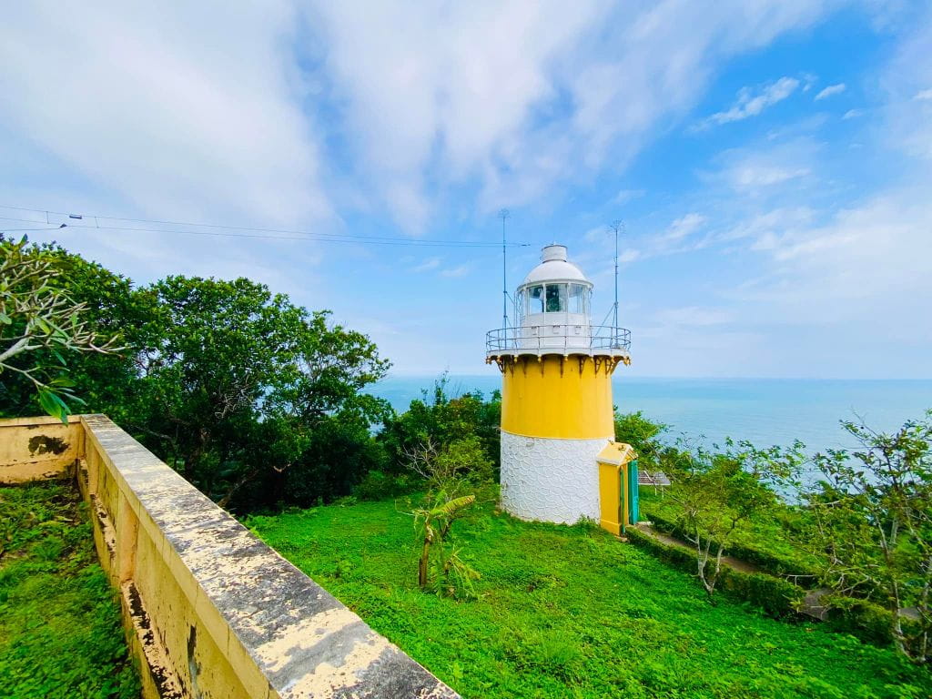 Bán Đảo Sơn Trà: Tìm Về Khoảng Lặng Giữa Mây Trời Và Biển Cả