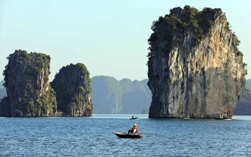 Cát Bà - Hòn Đảo Khiến Người Ta Muốn Sống Chậm Lại