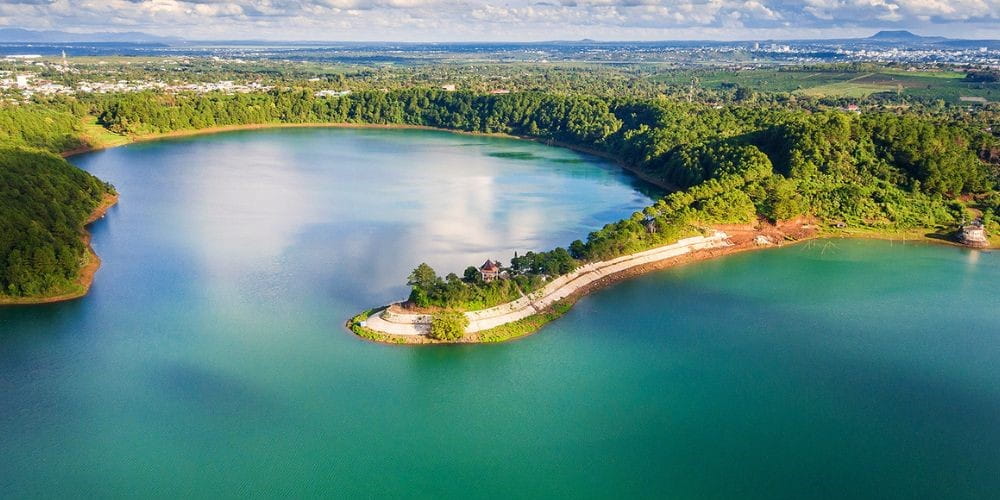 Du Lịch Gia Lai: Từ Đại Ngàn Xanh Đến Biển Trời Miền Trung