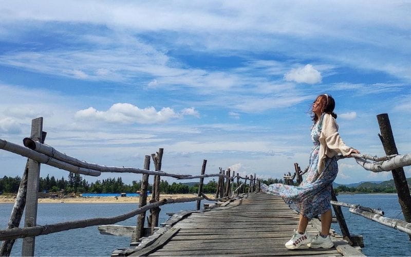 Đầm Ô Loan - Vẻ Đẹp Bình Dị Của Miền Đầm Nước Ven Biển